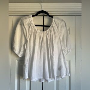 Old Navy white flowy short sleeve top with tie back
